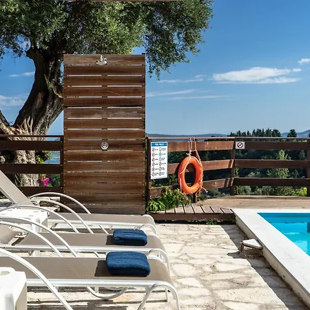 Apartmán Afroksilia Krinos *